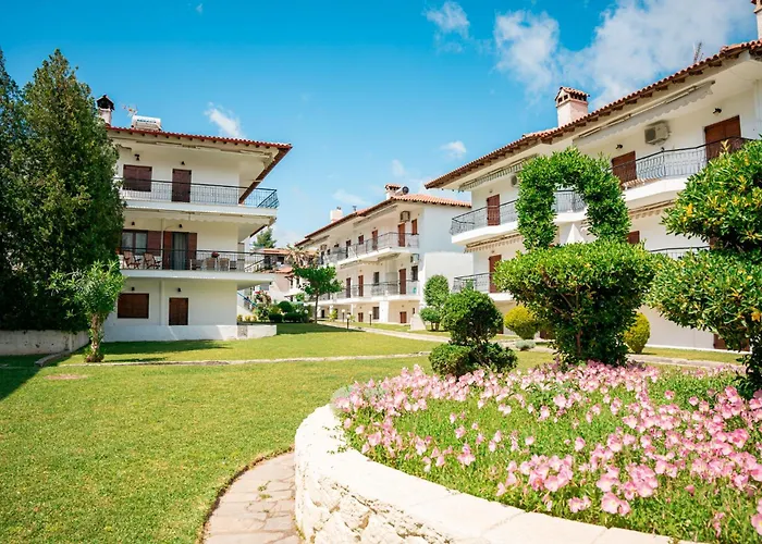 Nárciso, Elegant Living