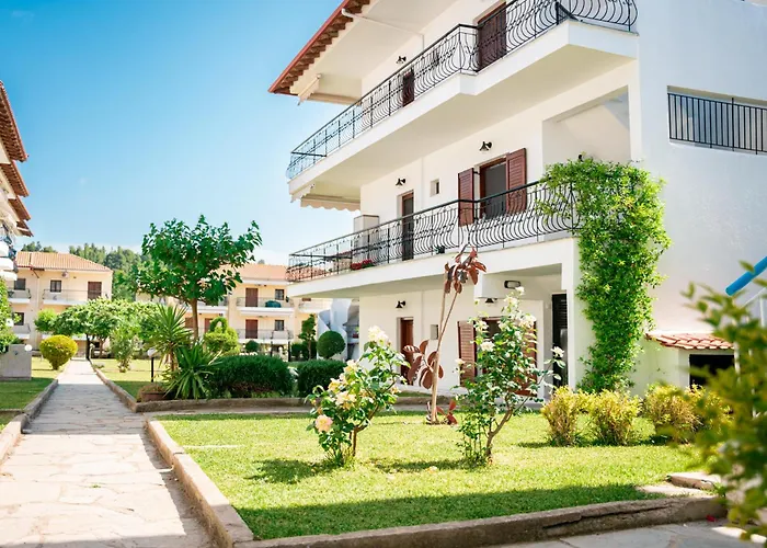 Nárciso, Elegant Living *