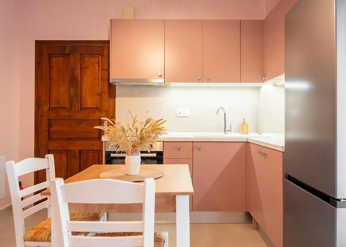 Nárciso, Elegant Living Siviri