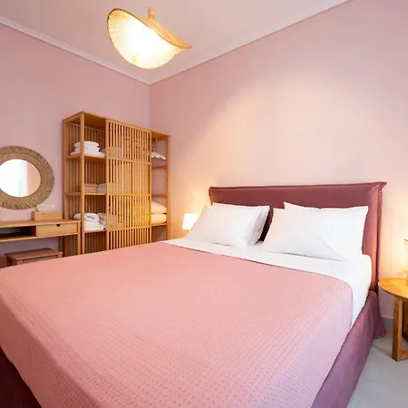 Narciso, Elegant Living *