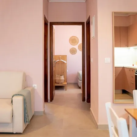 Apartment Narciso, Elegant Living *
